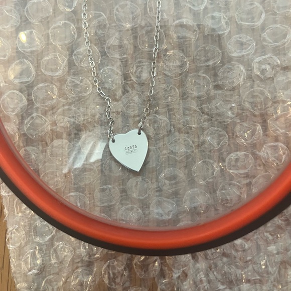Gucci Silver Box Chain Heart Necklace - Picture 3 of 3